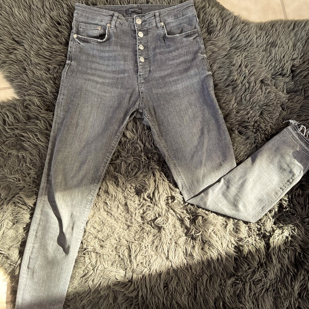 Grey/black Zara distressed jeans